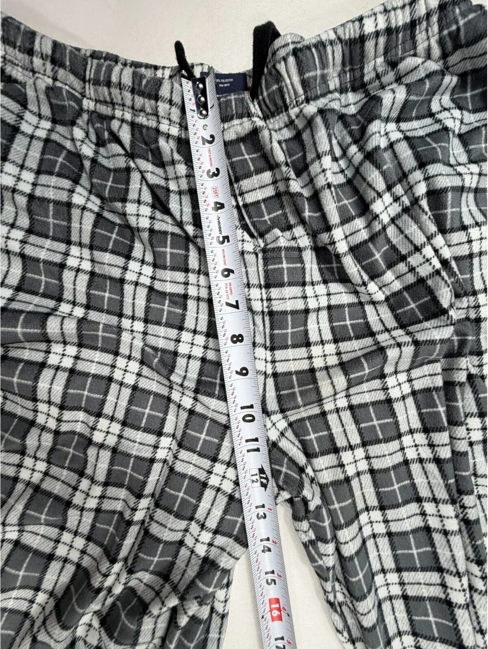 Izod Men's XL Sleepwear Lounge Pants Black and White Plaid